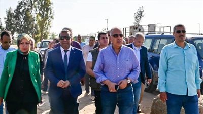 الدكتور سويلم يتفقد أعمال تطهير الترع بمحافظة المنوفية فى إطار الاستعداد لفترة أقصى الاحتياجات