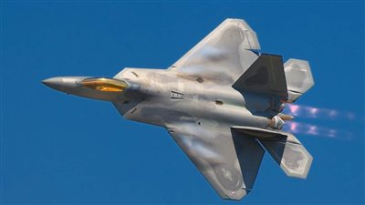 تقرير: سلاح الجو الأمريكي يضغط للتخلص من أسطول F-22 Raptor والكونجرس يقاوم