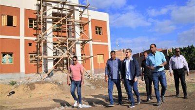 محافظ الغربية يتفقد مشروعات حياة كريمة في 4 قرى