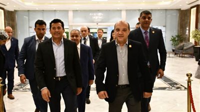 وزير الرياضة يشهد جانبا من فعاليات بطولة كأس العالم للجمباز الفني