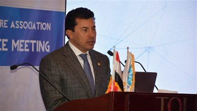 وزير الرياضة يطمئن على بعثتي الأهلى وبيراميدز في المغرب وجنوب إفريقيا