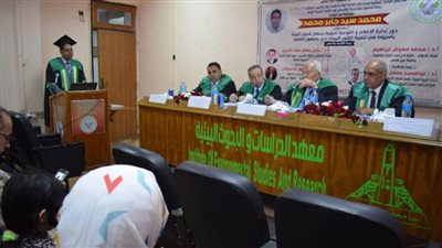 جابر يحصل على درجة الماجستير عن أول رسالة تهتم بالتنور البيئي لجمهور الصعيد 