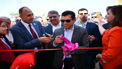 وزير الرياضة يفتتح مركز التخاطب وتنمية المهارات بمركز شباب السلام بالأبعادية دمنهور