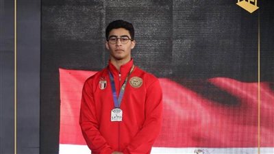 محمد عفيفي صاحب فضية كأس العالم للجمباز: فخور بالإنجاز.. وهدفنا التأهل للأولمبياد