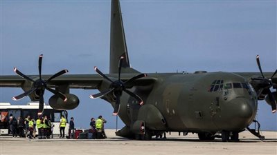 بريطانيا تعلن إطلاق رحلة جوية إضافية لإجلاء مواطنيها من السودان غدا الاثنين