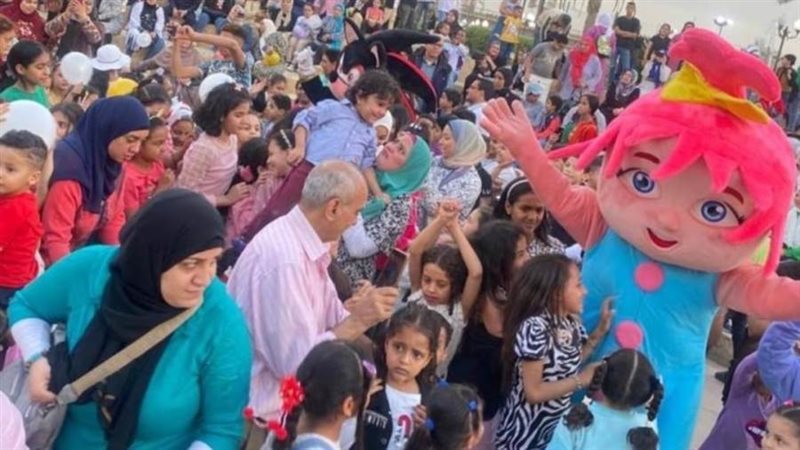 الاحتفال بالعيد