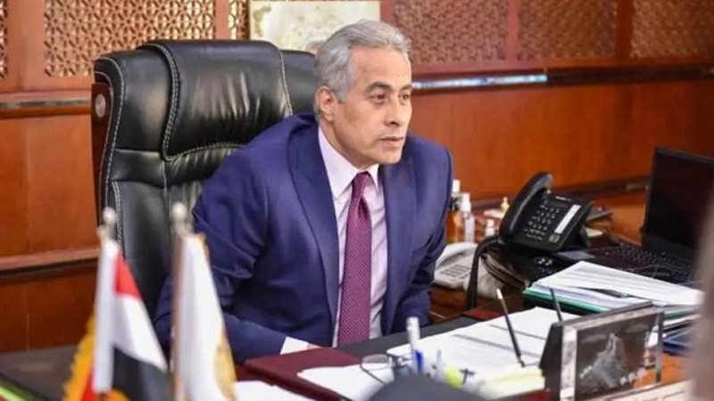 وزير القوى العاملة