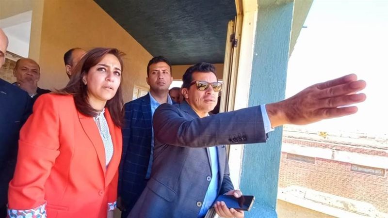 وزير الشباب والرياضة