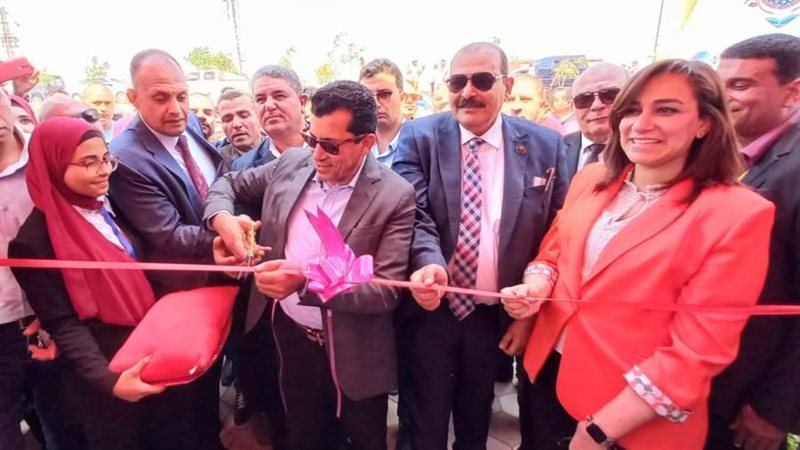 وزير الشباب والرياضة