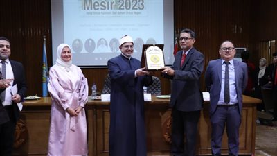 رئيس جامعة الأزهر يشارك في حفل استقبال الطلاب الجدد من إندونيسيا