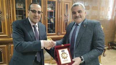 محافظ شمال سيناء: دعم وزارة التضامن الاجتماعي لصيادي المحافظة