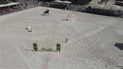  الداخلية تُنظم البطولة المفتوحة للفروسية لقفز الحواجز وبطولة الجمهورية لالتقاط الأوتاد