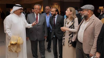 افتتاح معرض 