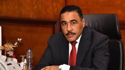 محافظ مطروح يلتقي مستشار الرئيس لشؤون المناطق الحدودية