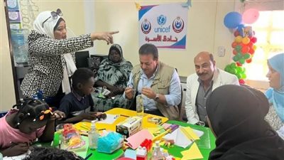 وزير الصحة يتفقد «وحدة الدعم النفسي» لخدمة أطفال أسر القادمين من السودان