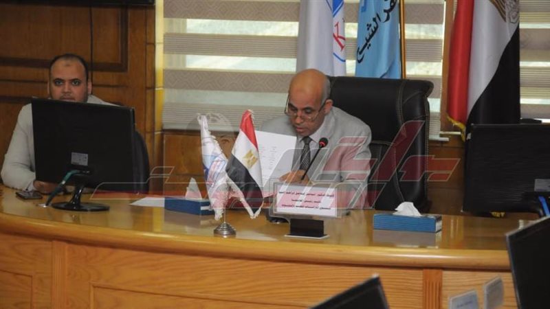 الدكتور إسماعيل القن