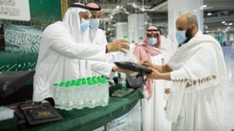 ماء زمزم للمصلين