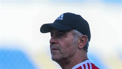 كولر يجتمع بلاعبي الأهلي قبل تدريبات اليوم