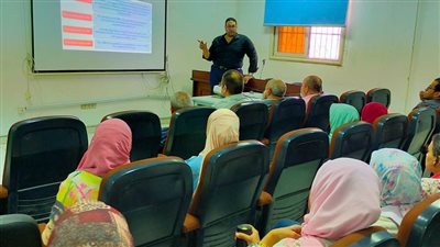 طب سوهاج تنظم دورة تدريبية عن 