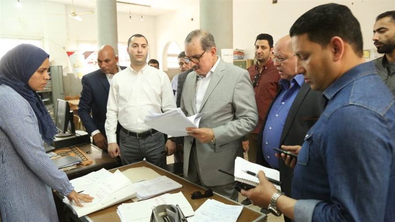 جولة المحافظ