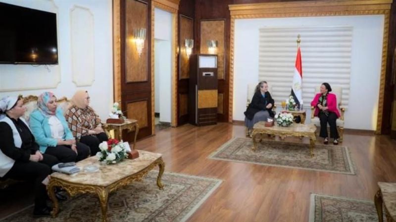 وزيرة البيئة : زيارة