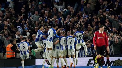 فوز مثير لفريق برايتون على مانشستر يونايتد 0/1 في اللحظات الأخيرة 