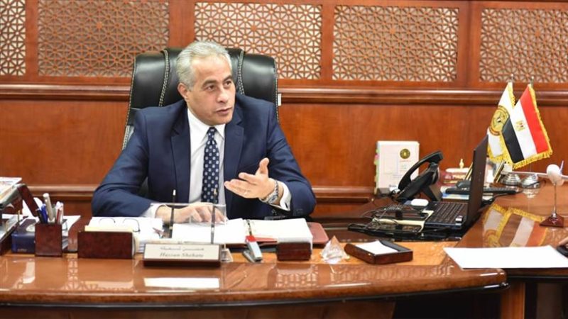 وزير القوي العاملة