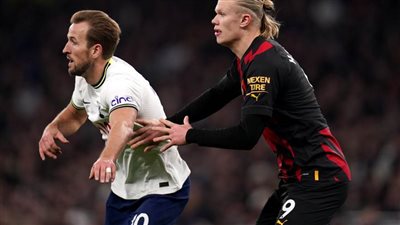 مفاجأة.. هاري كين يتفوق على هالاند كأفضل هداف في البريميرليج