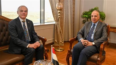 د. سويلم يبحث مع السفير الأسترالي بمصر سبل تعزيز التعاون بين مصر واستراليا في مجال الموارد المائية 