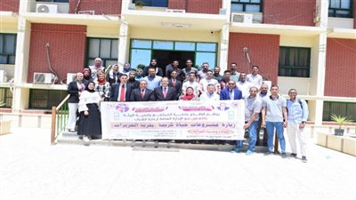 وفد طلابي بجامعة سوهاج ينطلق لزيارة مشروعات حياة كريمة