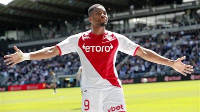 موناكو يفوز على آنجيه 2-1 في الدوري الفرنسي