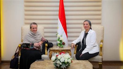 وزيرة البيئة تودع الأميرة عالية بنت الحسين
