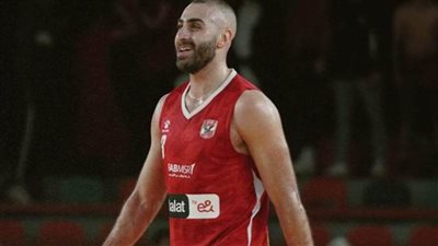 مفاجأة.. الأهلي يجري تغييرات على قائمة نهائيات 