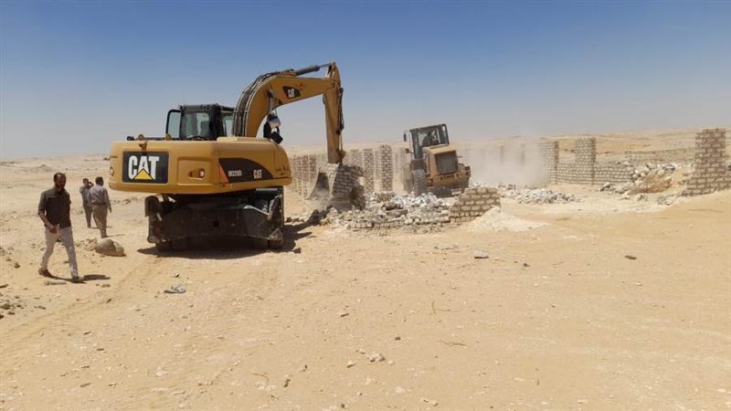 إزالة 20 حالة تعدي