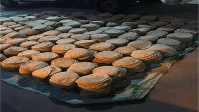 ضبط 15 طن قمح محلي و4620 رغيف خبز قبل بيعه بالسوق السوداء في الشرقية