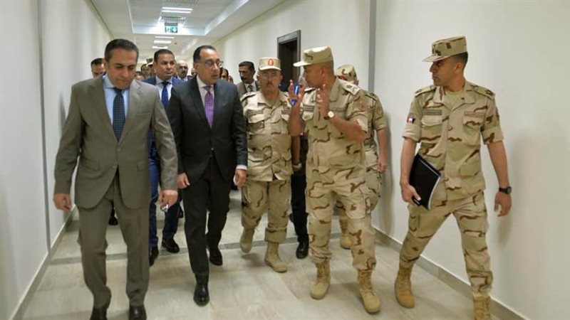 رئيس الوزراء يتفقد