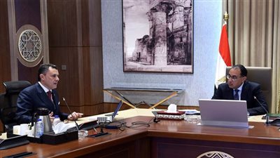 رئيس الوزراء يستعرض مع وزير السياحة مستجدات صناعة السياحة