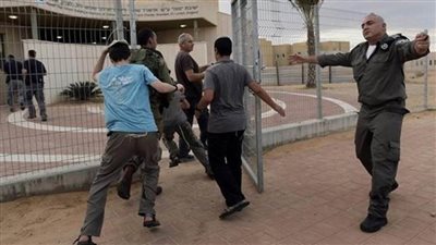 إسرائيل تمدد خطة إجلاء المستوطنين من مستوطنات 