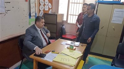 متابعة تسليم أسئلة امتحانات الشهادة الإعدادية بالعريش