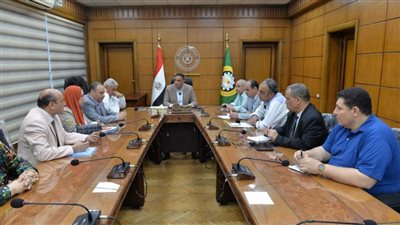 محافظ الدقهلية يوجه بحصر الأراضي الفضاء لإقامة مشروعات قومية