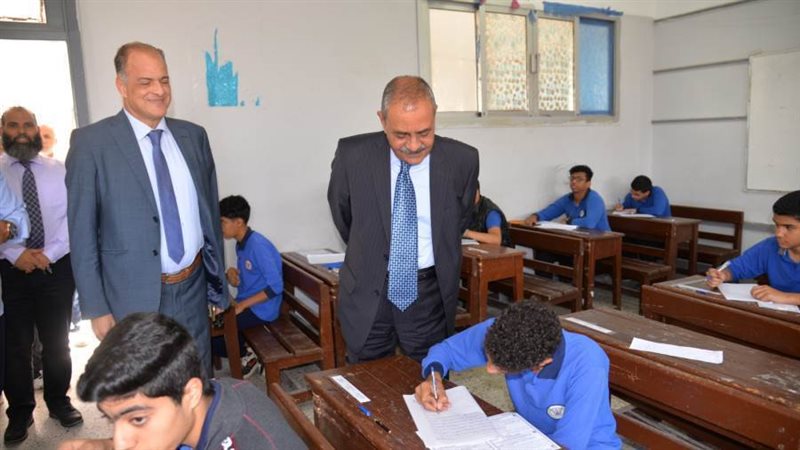 مراقبة لعملية امتحان