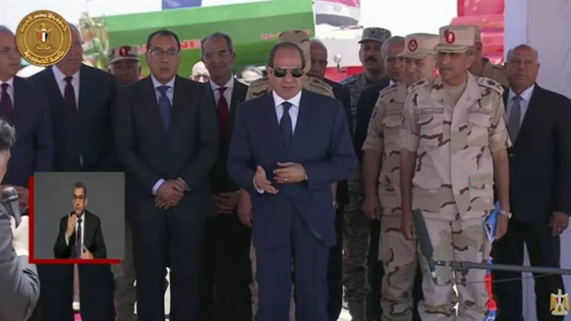 الرئيس السيسي يتفقد