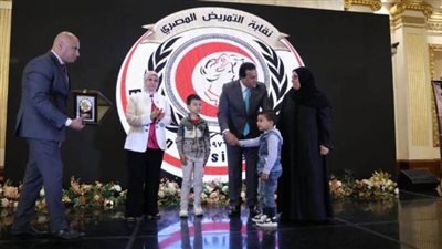 وزير الصحة: الرئيس وجهنا للاهتمام بالأوضاع المادية لفرق التمريض