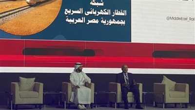 وزير النقل يستعرض مشروع شبكة القطار الكهربائي السريع 