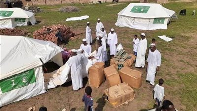 فريق مركز الملك سلمان الإغاثي بالسودان يواصل عمليات توصيل المساعدات للمتضررين