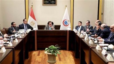 وزير الصحة يوجه بوضع خطة متكاملة لإنشاء مراكز تميز تخصصية بجميع المحافظات