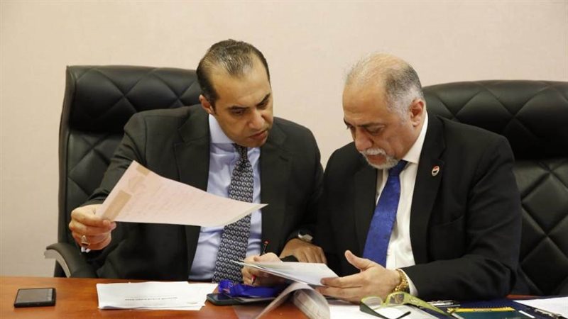 توافد المشاركين بالجلسات