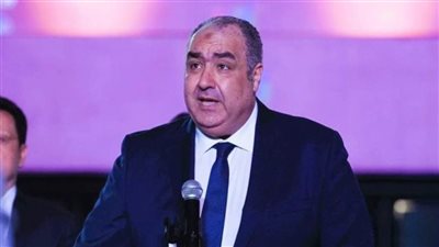 حفل لتبادل الهدايا بين الوفود المشاركة في كأس الكؤوس الإفريقية لليد