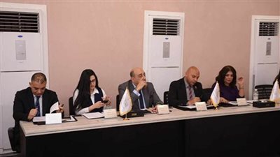 انطلاق الجلسة النقاشية الثانية للجنة السياحة لمناقشة وسائل التحفيز الاستثماري السياحي