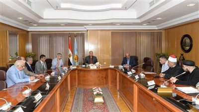 محافظ أسيوط يترأس اجتماع المجلس الإقليمي للسكان 